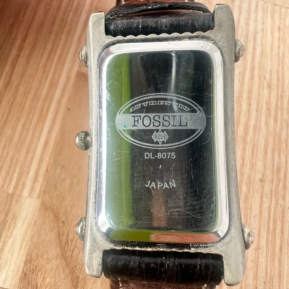 Rare Fossil silver tone curvex crystal black leather dress watch NEW BATTERY